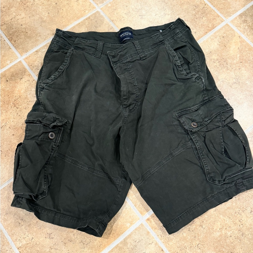 American Eagle cargo shorts